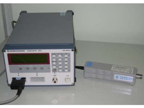 Ваттметр проходящей мощности с блоком измерительным и калибратором мощности NRVD/NRVC