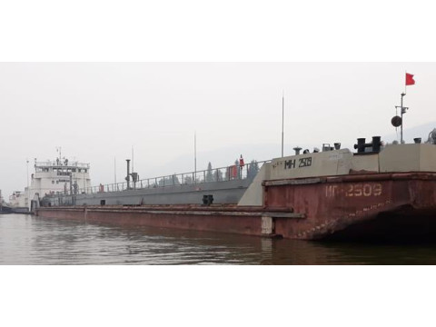 Танки стальные прямоугольные несамоходного наливного судна МН - 2509 