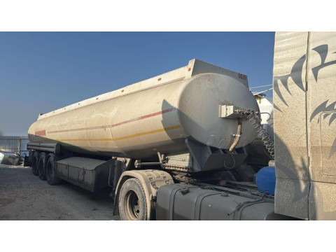 Полуприцеп-цистерна MERCERON