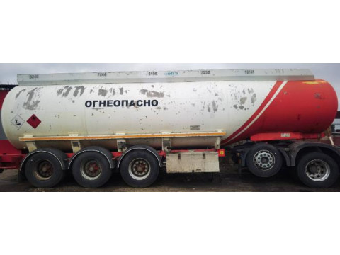 Полуприцеп-цистерна COBO HERMANOS D-1834