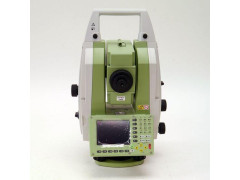 Тахеометр электронный Leica TS30