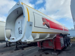 Полуприцеп-цистерна EKW B21045